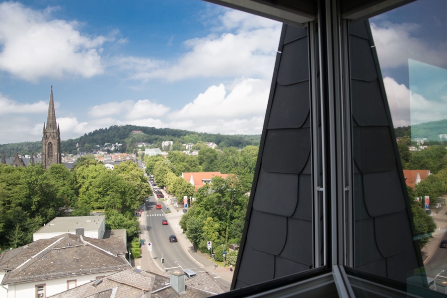 Blick aus Dachgeschoss der Reha-Klinik Taunus in Top-Lage