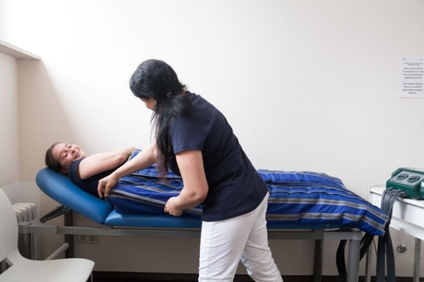 Rehabilitandin im Lymphomat Rehabilitandin im Lymphomat